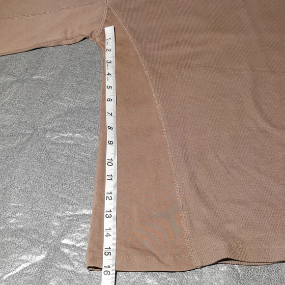 WILD FABLE Men's Small light brown long sleeved shirt waffle tan beige - Picture 3 of 11